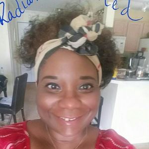 Meet your Posher, Monique